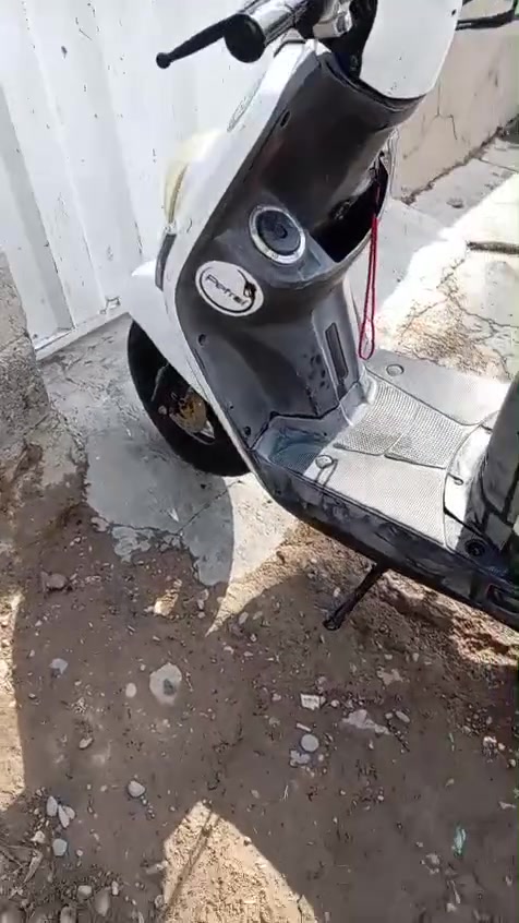 سلام عليكم دراجه لبيع كفاله عامه كفرات كلها مختمه ختم واحد وياه الكفر الدراجه جديده مكاني بعقوبه كاطون رازي ممامتواجد خاص هذه رقم تليفوني ***********
ملاحضه دراجه رمبه يعني جديده دراجه نوزل سعر 750 ابو ال600لا تدك
