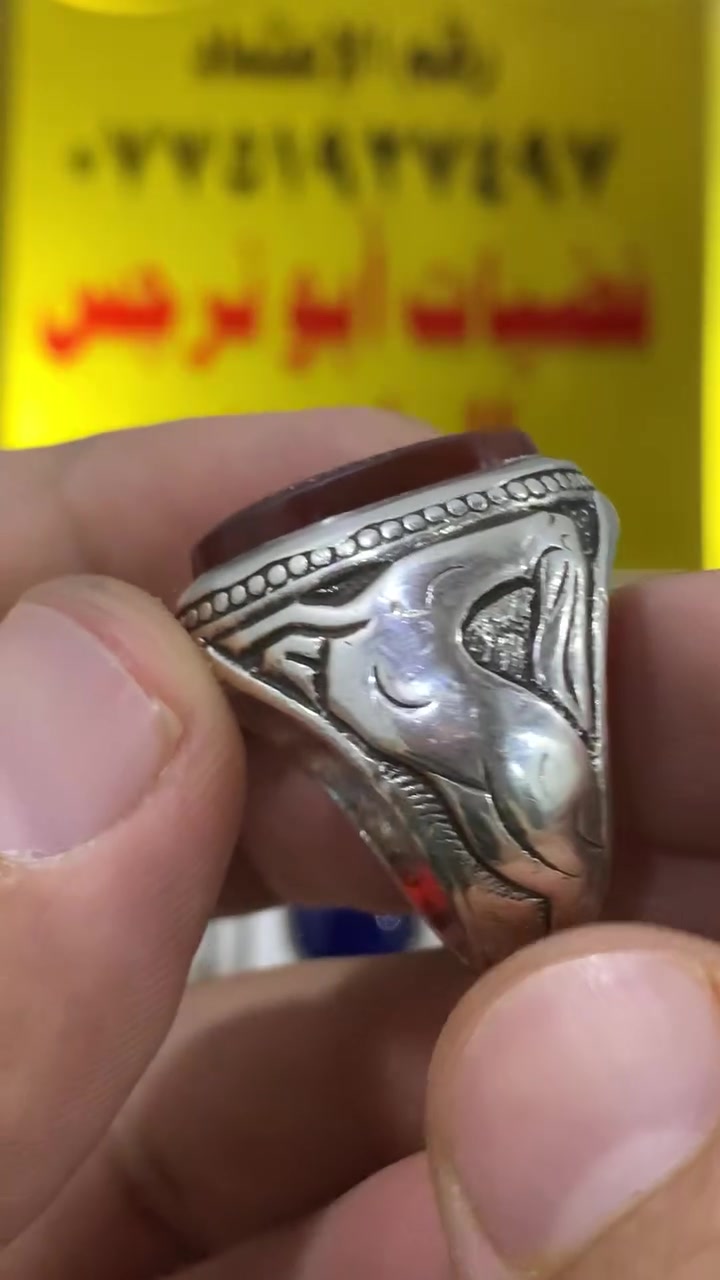 اكسسوارات شخصية • بدون تفاصيل