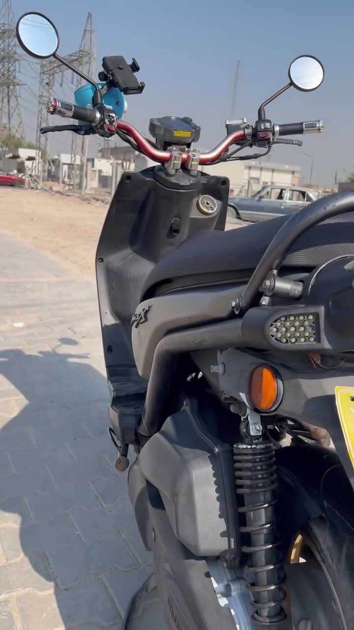 السلام عليكم
سكنس جبلي للبيع دراجة رمبه ملاح و نضافه دراجه كله بلاديه بيه تزويد ستيرن رياضي و وكلچ رياضي دراجه كفاله عامه من طول للطول بانزين كله محسن و دهن امزويل 
رايده ب 1400  الدراجه لا تقارنوها بل مهجومات الموجوده بل سوك مكان دراجه بغداد الشعلة وهذا  رقمي ***********
