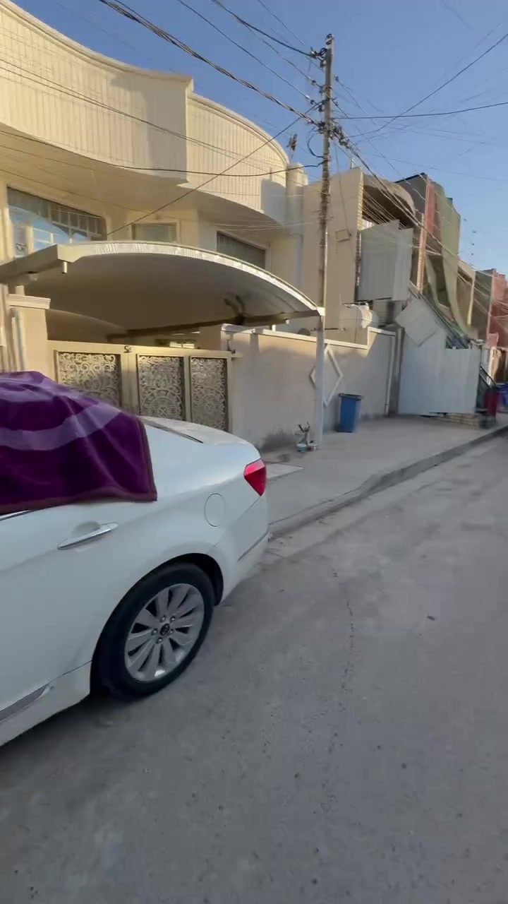 السلام عليكم 
دار 🏠 للبيع مساحه 100م واجهه 5نزال20
سنه البناء:2025
بناء درجه اولى كل بواري وجوازات ذكيه كلها100‎‎%‎
طابقين +يحتوي على 3غرف نوم +ارضيه بورسلين 
نوع العقار:سند 25 زراعي 
العنوان :بغداد الشعب نهايه شارع الصحه حي الكوثر زراعيه شارع ابو ماهر مدخل علوه اسماك الشعب يبعد عن الشارع العام 5دقايق

الاستفسارات الاتصال على رقم ***********
(البيع نقد فقط بدون اقصاد )
ملاحظة مكلف بالنشر.
