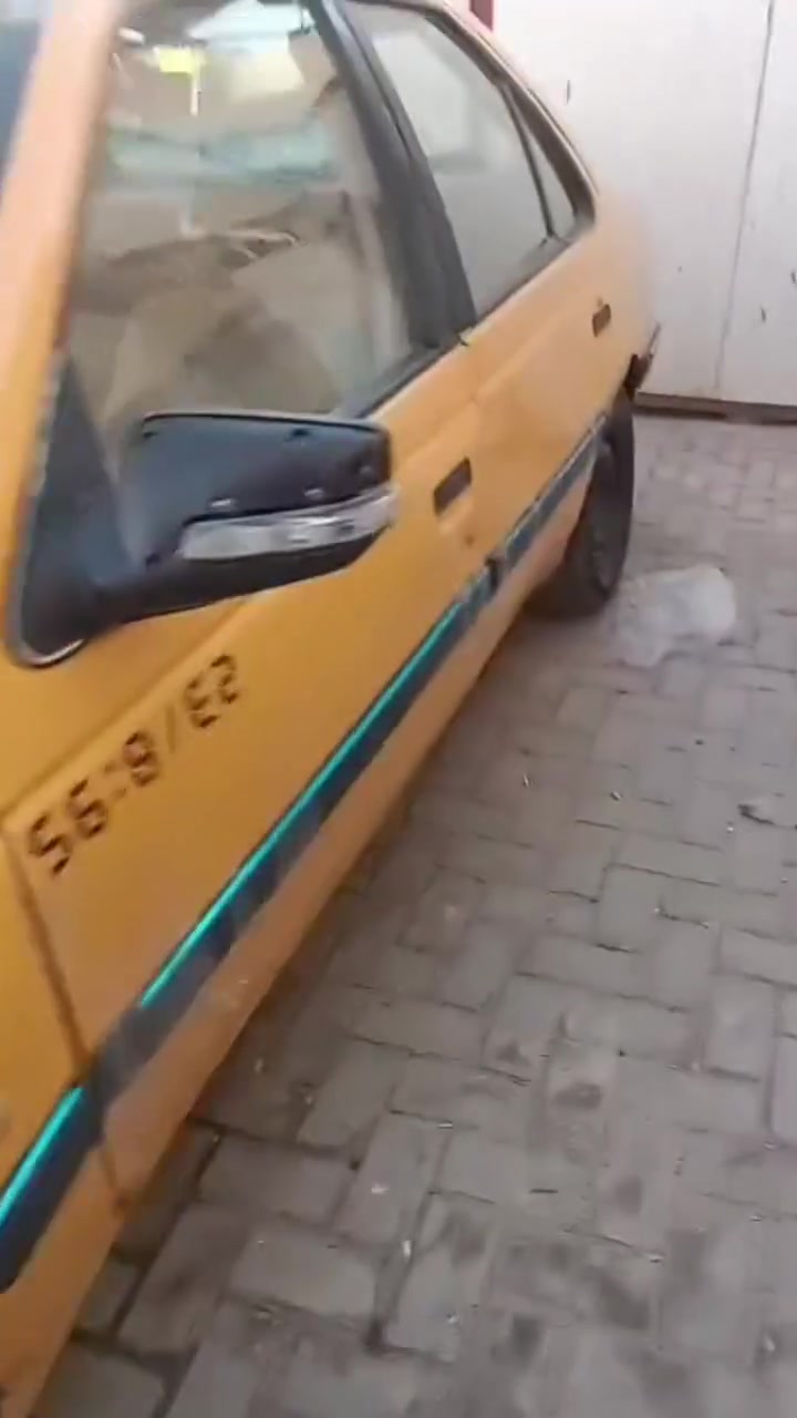 يد السلام عليكم سياره بيجو لميس موديل 12 بيه محرك جديد جديد منضومه تبريد كله جديد حته لفريز جديد غرفه جديده رقم نكليزي تحويل ثاني يوم رقمي للتواصل ***********السعر 22ويه مجال
