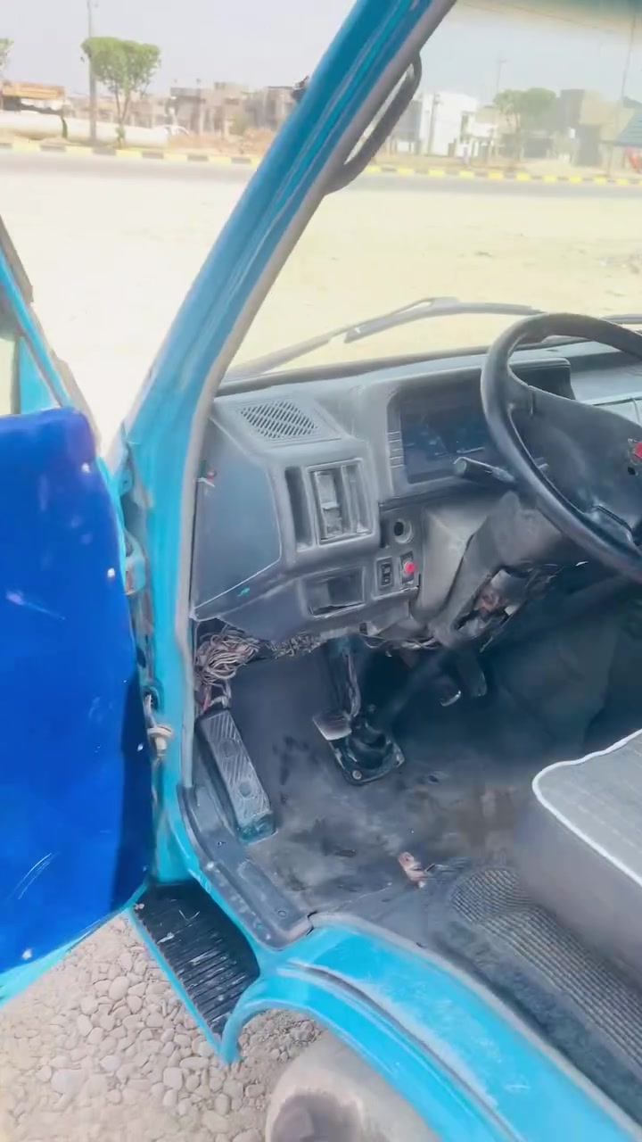السلام عليكم كياه ١٩٩٦ زركه للبيع جاهزه مكينه كير حداديه جاهزه للعمل رقم دولي جديد تحويل مباشر سياره خير من الله مال جناي سعر ٥٨ وبيه مجال لشراي سبعه جنكال مكان بابل الهاشميه اتصل وبيك خير ودلل ***********
