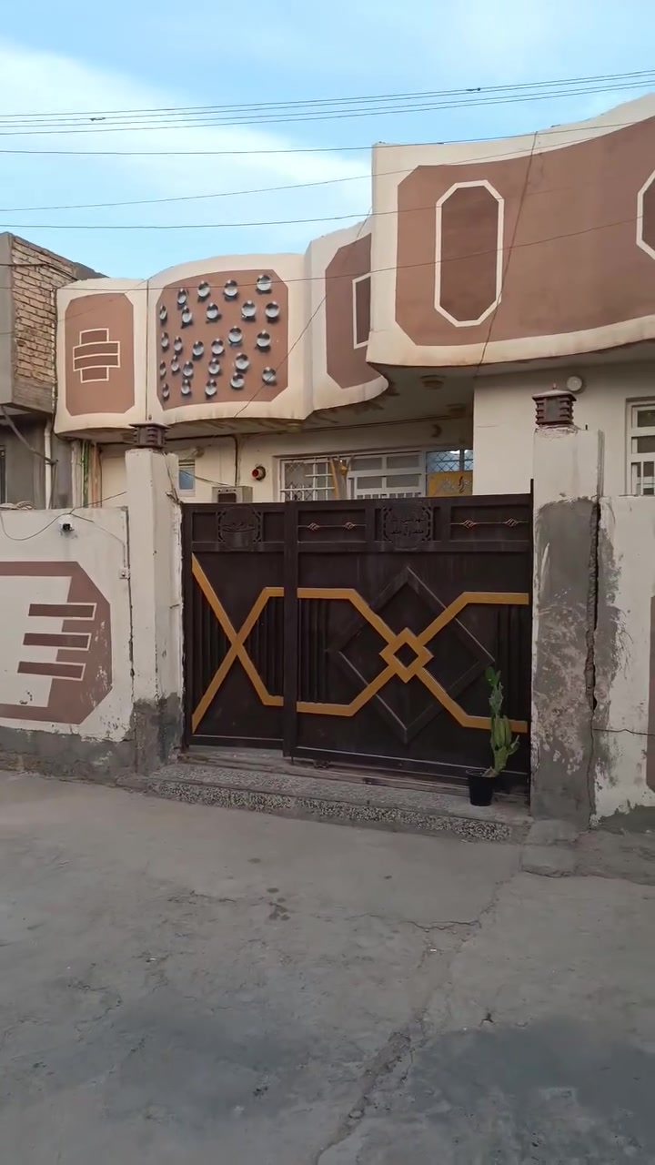 يالله بيت للبيع مساحة ٢٤٠ متر طابو زراعي سند ٢٥ كافة الخدمات موجودة طابق واحد
يحتوي على غرفتين نوم وصاله واستقبال ومطبخ وصحيات داخليه وخارجية ومنور وطارمه بناء حديث طابوك صب مسلح العنوان كربلاء قضاء طويريج مقابل الجنسيه قرب ابن الحمزة تفاصيل أكثر الاتصال على الرقم او مراجعه المكتب
***********
