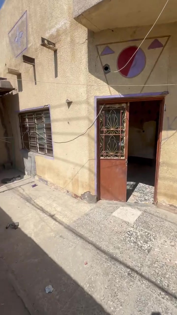 سلام عليكم اللبيع بيت متر 100 مكان ابغداد معامل عماري ستفسار رقم ***********. ***********
