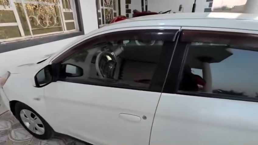 مستوبيشي ميراج موديل 2019السياره حره بسمي سنويه جديده اوهزه جديده السياره وارد امريكي حادثها الدعاميه فقط البلاستك ومرجعيها نفسها السياره مانقصها شي فقط غاز التبريد غيرالغاز اني حاضرالاي شي السياره بسمي السعر 75اوبيها مجال ***********
