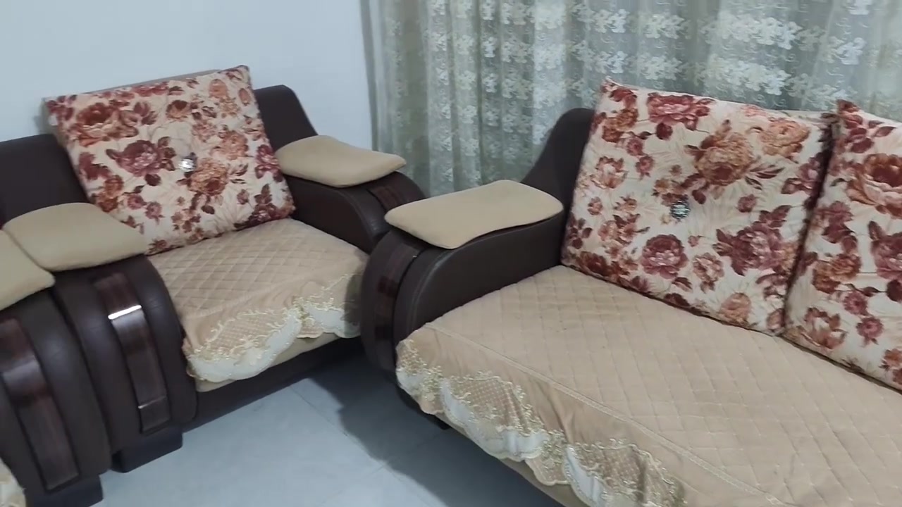 قنفه مستعملة، بس نظافة وترتيب كلش حلو وراقي ✨
والسعر مناسب إن شاء الله 🌹
اللي يريد الزين والسعر الطيب، حياه الله 🤍***********
