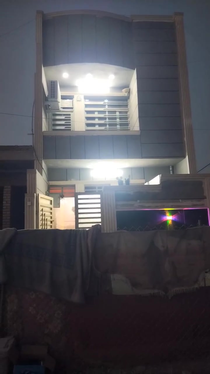سلام عليكم بيت للبيع بغداد البلديات ضباط ثانيه ٧٠ متر زراعي السعر ٨٠ مليون ***********
