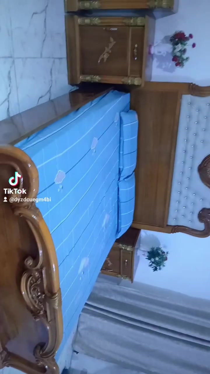 غرفه صاج زان شغل نجاره درجه إولى للبيع للاتصال ع هذه الرقم.*********** العنوان الزعفرانيه الاربع شوارع
