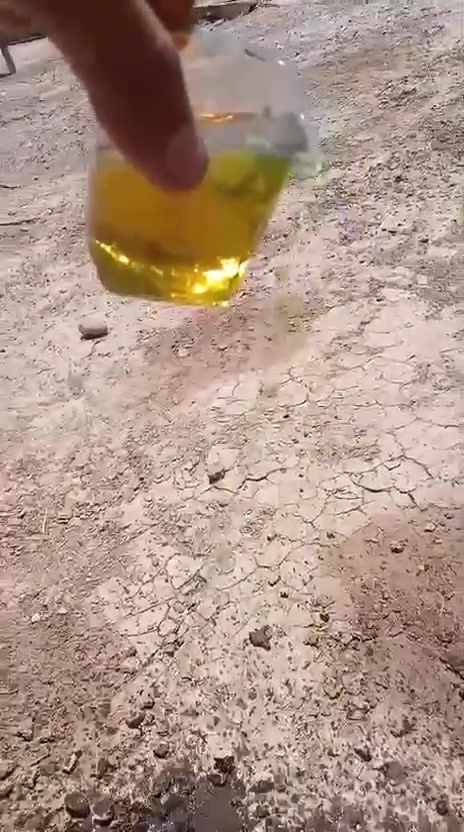 عسلي خفيف احمر خفيف اصفر خفيف 
***********
