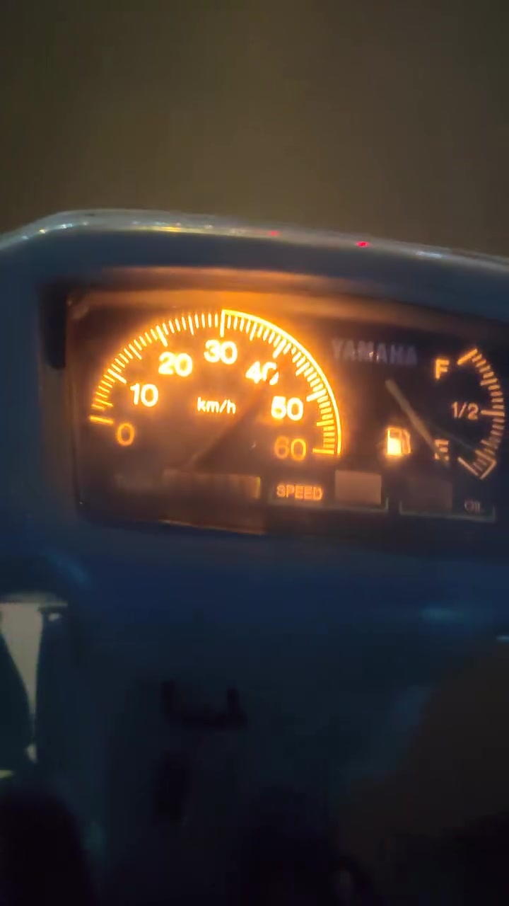 دراجة بيكم للبيع كهربائيات كلها شغالة سلف هندر مشيها كل الزين تمشي ٦٠ مثل ما موضح بالفيديو وين ما تريد روح بيها ..... 

سعرها 400 الف   بيها مجال  وهذا رقمي ***********

مكاني بغداد مدينة الصدر الأولى
