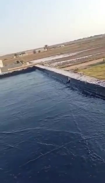 شغل تزفيت السطوح وتسليطها تريد كرسته وعمل تريد بس شغل الاستفسار الاتصال على الرقم ***********

نص مكتوب في الصور:
- Midea