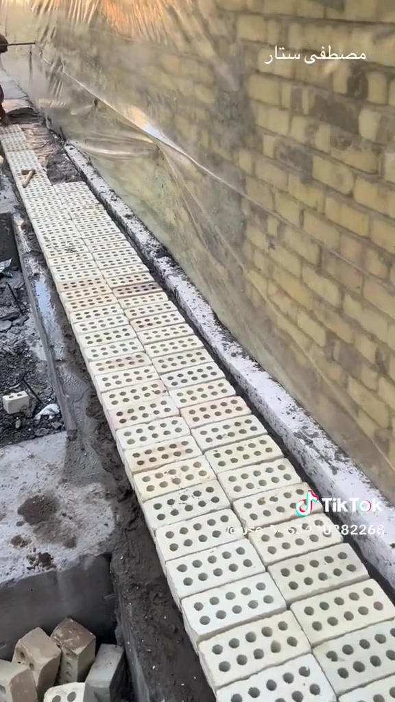 خلفه بناء طابوق وفرمستون و ترميم البيت ولط سمنت وتفليش البيت وشغل درجه 1وزن ليز لتزام بل عمل *********** متفراغ حالين
