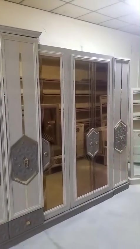 السلام عليكم غرفه تركيه للبيع 10 قطع نظيفة فول اي استفسار اتفضلو خاص هذا رقمي *********** واتساب موجود
