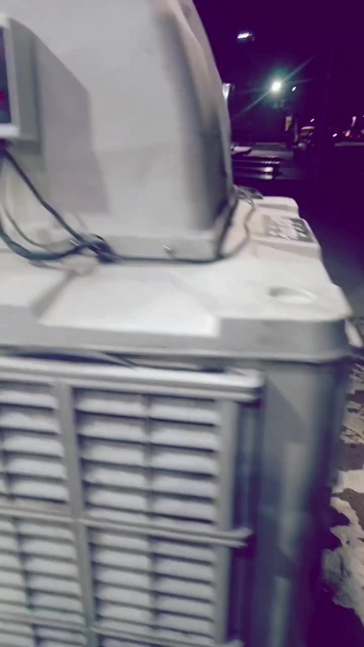 السلام عليكم
مبرده الأفريقية  لبيع ستخدام شهر ونص مبرده خير من الله هوه ماله بارد ومبرده نضيفه 
سبب لبيع مكان ماكو 
تواصل عل رقم وتساب 
***********
***********
