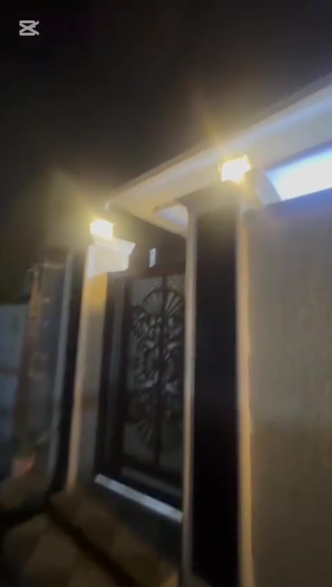 بيت للبيع داخل مجمع الطاقة  بين الروضة ولمدرسة مثل ما موضح بل فديو البيت جديد غرفتين كل غرفة 4في4 وستقبال ومطبخ منور خلفي وطرمة امامية مساحة البيت 112 متر بيع فقط ***********
