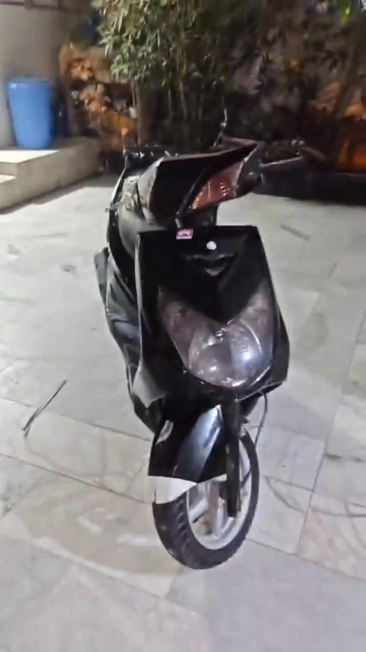 سلام عليكم
دراجه سكنس ياباني فحل نوزل 
للبيع 
مامفتوحه 
مكاني بصره قضاء المدينه الهوير السعر 900
رقمي ***********
