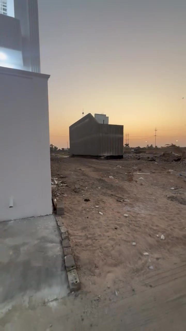 السلام عليكم
مشتمل 100م
طابو زراعي 
شارع 100خلف مطعم الحضاره 

الاول غرفه نوم 
صاله 
مطبخ حار بارد 
كلدور 
مجمع صحيات 2
الطابق الثاني 
غرفه نوم سويت 

للاستفسار عن السعر فقط اترك تعليق ويتم الرد خاص لطفااااا

مكتب احمد المرشدي 

عنوان المكتب شارع 80
مجاور لحوم الحرميين او مجمع تكافل الطبي 
***********
***********
