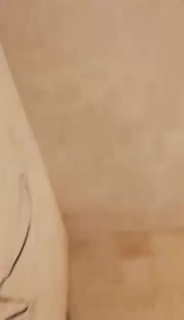 سلام عليكم خلفه أسمنت تصفاء اجراره تصفير وجص درجئ اولئ متفرغ حالين ماني حله ***********

نص مكتوب في الصور:
- HONOR X7d