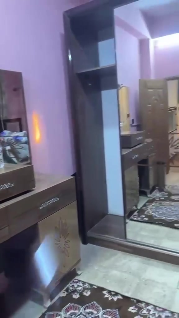 السلام عليكم غرفه تركية  نضضيفة جدٱ اخت الجديدة مفتوحه فقط تجي تحمل وتاخذها سعرها 225  المكان بغداد الحارثية
  ***********
