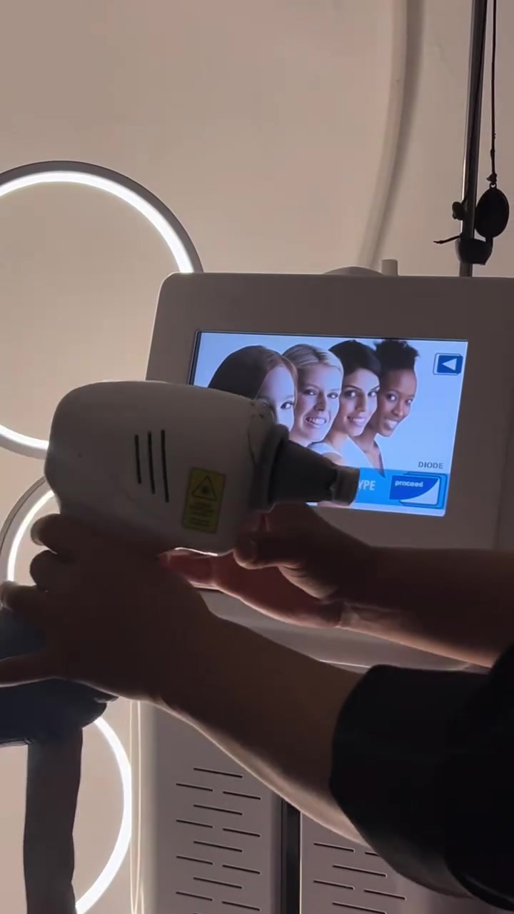 X-LASE ✨

مو مجرد إزالة شعر… تقنية تشتغل من الجذور! 🔥

جهاز X-LASE بتقنيته المتطورة يستهدف بصيلة الشعر ويساعد على إضعافها تدريجياً، حتى تشوفين فرق حقيقي بالنعومة وكثافة الشعر مع الاستمرار بالجلسات .. للحجز والاستفسار الاتصال ؏ الرقم ***********
