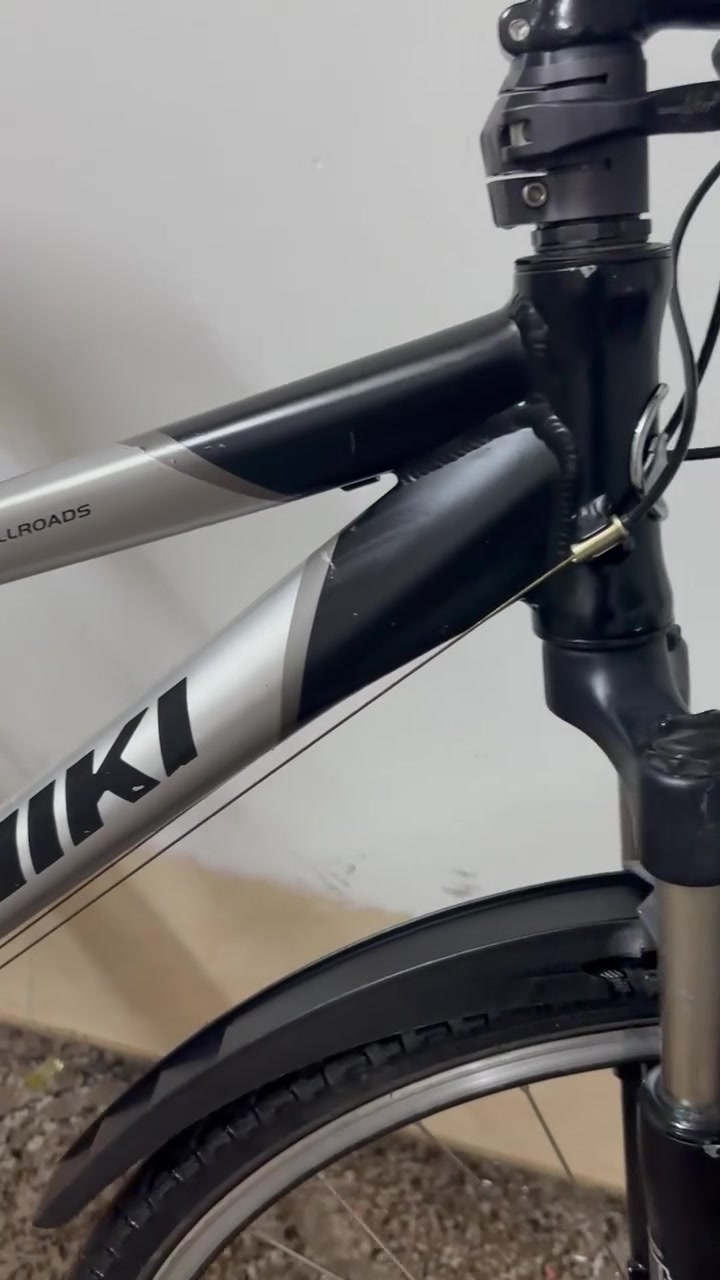 700C/28 • تروس ٣×٧ • بدون نقص