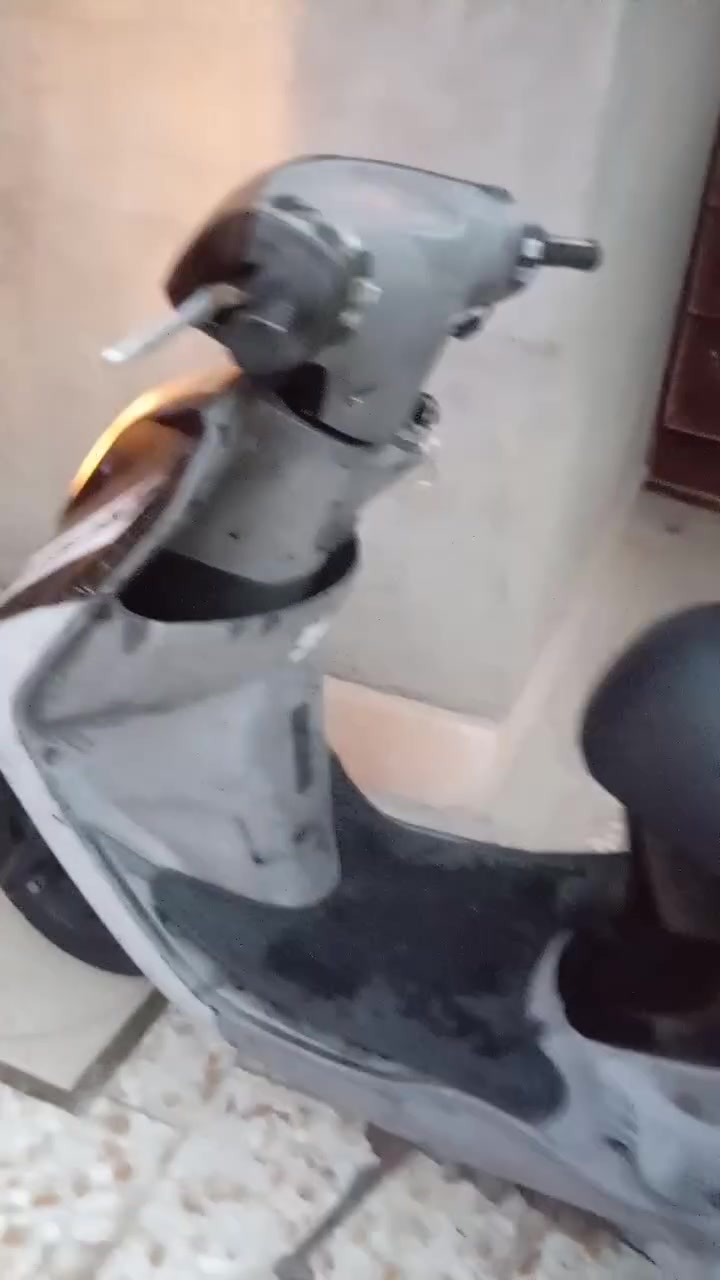 سلام عليكم دراجه بريز ياباني صالها سبوع نازله من رمبه  ختم واحد كفر ومكينه
*********** متواجد واتساب 
السعر واحد و 100 وبيها مجال بسيط
