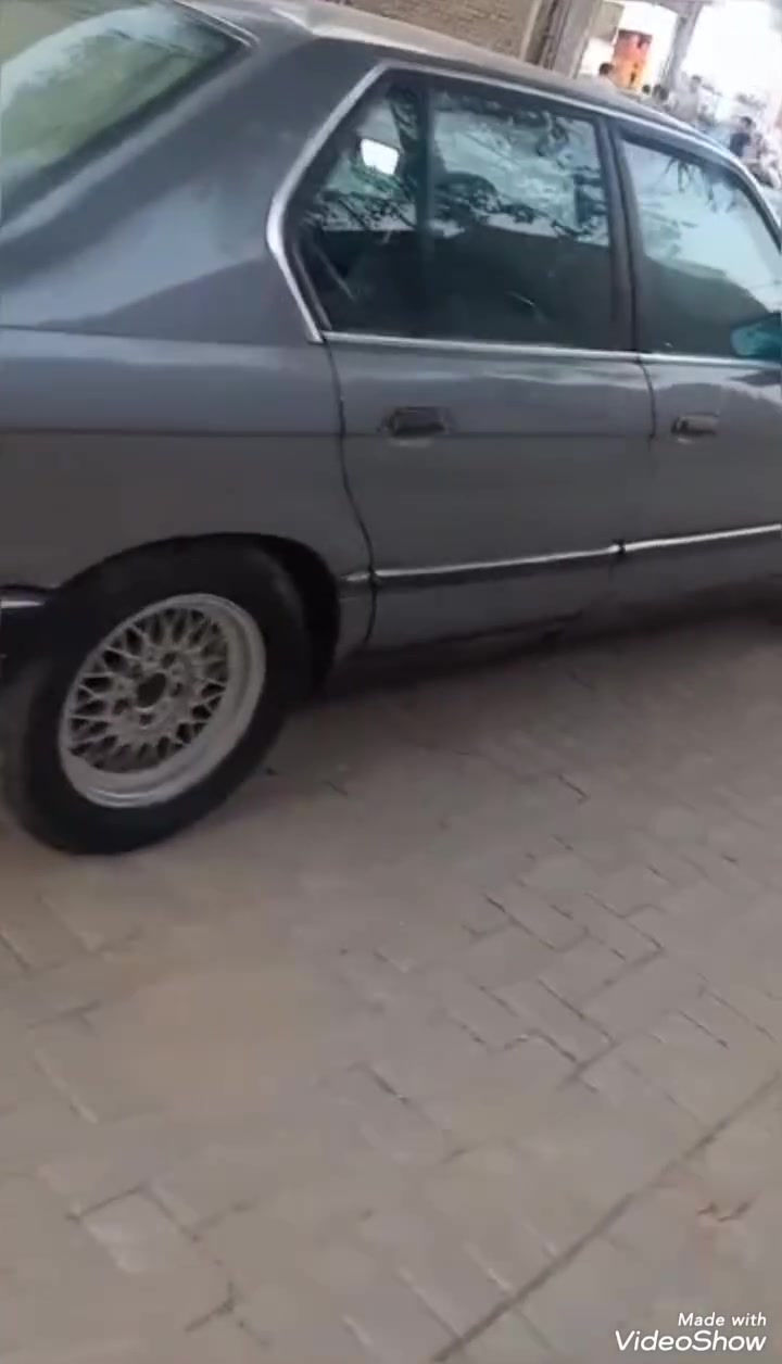٧٣٥ موديل ٩١ ٧٣٥ أصل وفصل بليته وتكم رقم بغداد انكليزي بأسمي كير ومكينه مكفوله ترايه حلو
تبريد فوول ثلج برده خلفيه وبرده بيبان فتحه شغاله غرفة نظيفه جلد كشنات اسود داخلها حلو 
صدر امامي تعبان 
والحيه الاماميه 
سعرها ٣٥ 
***********
مدينة الصدر داخل
٧٣٥ موديل ٩١ ٧٣٥ أصل وفصل بليته وتكم رقم بغداد انكليزي بأسمي كير ومكينه مكفوله ترايه حلو
