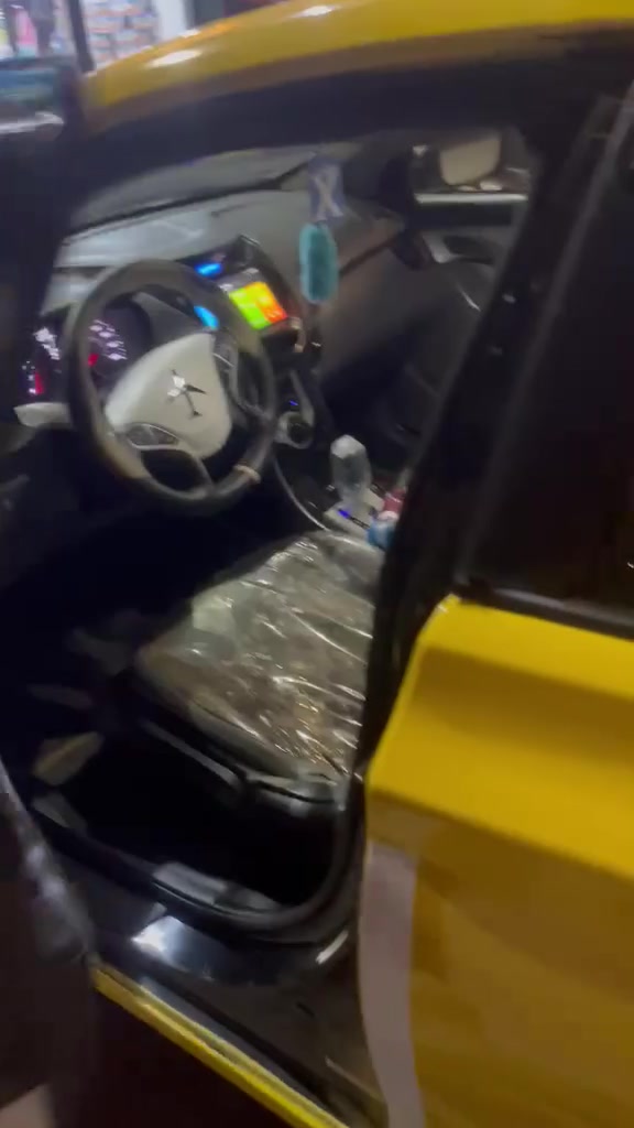 النترا 12ضررها خلفي سيارة رقم بغداد تبريد صدر  تخم تأير  محرك 1800دووش بي يمكن رواجز صوت من اخذتها هي هيج ماعليها شي محرك لاتنقيص ولاتبخير  خير من الله رقم بغداد سونار مرفق هزة جديدة خط جوال السعر 83بيها مجال للشراي ***********
