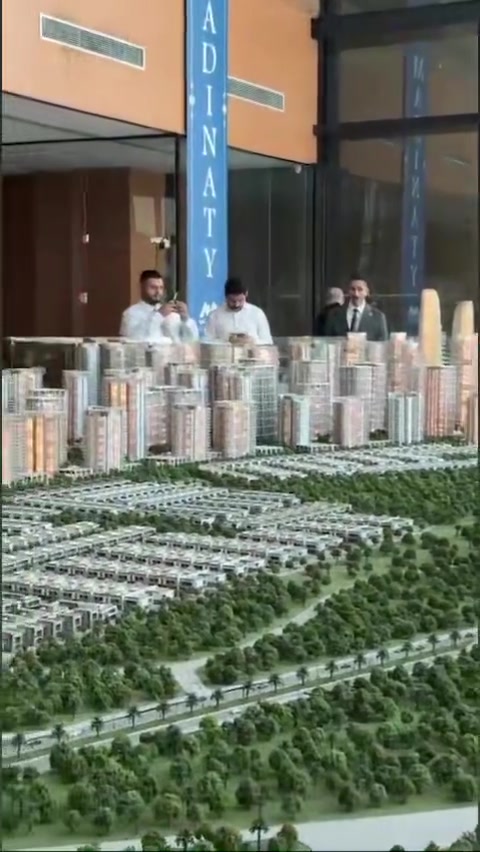 ✨ موعدك مع مستقبل مختلف يبدأ من 10/10…

🏙️ مدينة المستقبل | بغداد
في 10/10 تنطلق مجموعة من الفرص السكنية والاستثمارية بتصاميم وأنظمة جديدة 👇

💎 تملّك متر كل شهر
خطوة بسيطة اليوم… تقرّبك من امتلاك بيتك.

🔑 الإيجار التمليكي
اسكن اليوم… وامتلك غداً.

🏡 SOLE HUB VILLAS
فلل طابقية بمفهوم عصري، تجمع بين الخصوصية، الاستقلالية والتصميم الذكي.

🏠 بيوت 160م²
مساحة وراحة لعائلتك ضمن بيئة سكنية متكاملة.

🔥 أربع فرص… موعد واحد: 10/10
لا تنتظر حتى تسمع عنها بعد فوات الفرصة.
📲 تواصل معنا الآن وكن من أوائل المهتمين بالحجز.

📍 مدينة المستقبل – بغداد

المهندسة أبرار 
📞 ***********
💬 اتصال أو واتساب
