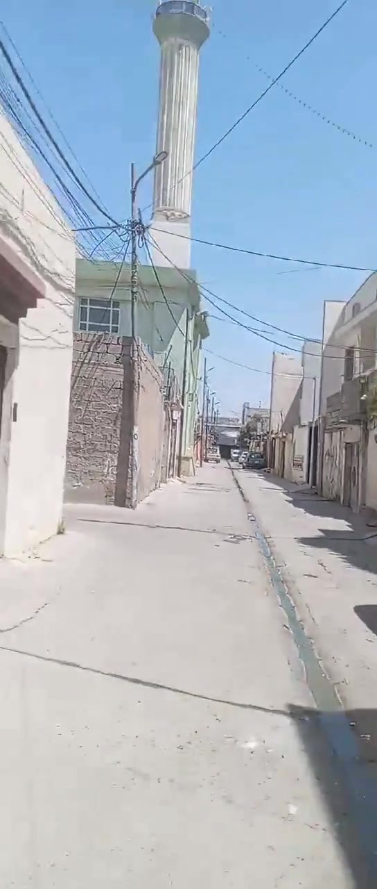 دار معروض للبيع قطاع الخامس فرع جامع محمود الغريب مساحه 80متر غرفه وهول واستقبال السعر 55 للتواصل ***********
