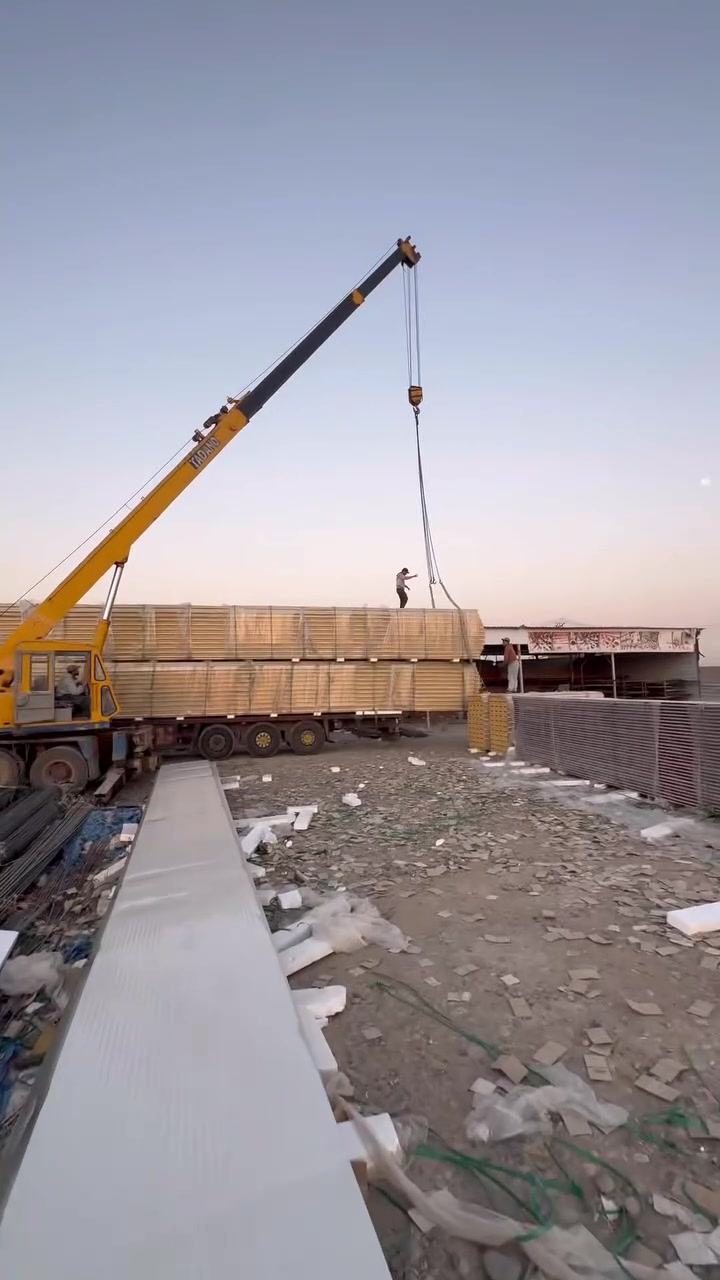 السلام عليكم سندويج بنل كنك 
بسعر جداً مناسب 
العنوان الموصل ناحية القيارة دور القاعدة
