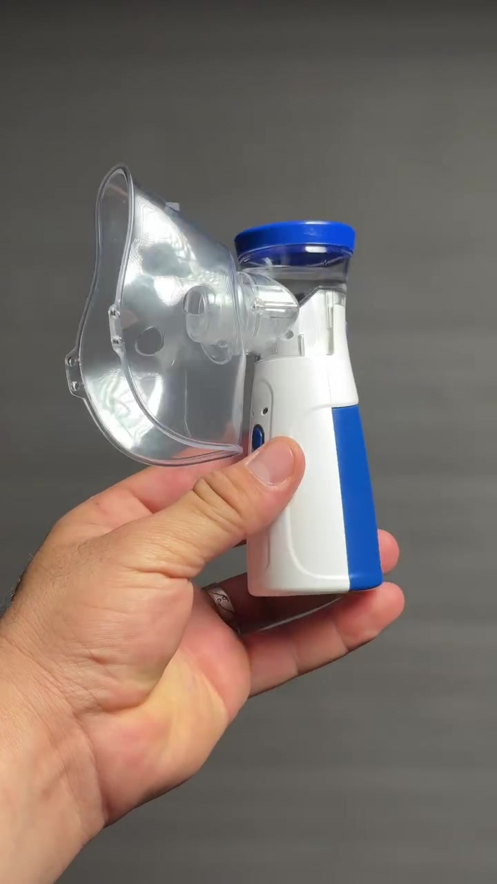 ✨💨 تنفّس براحة… وخلي العناية برئتيك بكل بساطة!

جهاز تبخير الأوكسجين JSL-W302، صديقك اللطيف والصامت اللي يهتم بتنفسك في كل لحظة 🫶✨

رذاذ فائق النعومة يوصل الدواء بعمق للحلق والقصبات بكل سهولة 🌬️

تشغيل هادئ بدون أي إزعاج… تستخدمه وانت مرتاح بأي مكان 🙌

محمول، خفيف، ويشتغل بالبطارية أو الشحن الكهربائي 🔋⚡

جاهز وياك في البيت، السفر، العمل—وين ما تحتاجه!

طاقة قليلة… فعالية كبيرة 💙

تصميم مدمج يناسب يدك ويخليك تعيش تنفس أسهل كل يوم 🌟

اهتم بنفسك… وخلي راحتك أولًا! 🩵🌿
✨💨 تنفّس براحة… وخلي العناية برئتيك بكل بساطة!

جهاز تبخير الأوكسجين JSL-W302، صديقك اللطيف والصامت اللي يهتم بتنفسك في كل لحظة 🫶✨

رذاذ فائق النعومة يوصل الدواء بعمق للحلق والقصبات بكل سهولة 🌬️

تشغيل هادئ بدون أي إزعاج… تستخدمه وانت مرتاح بأي مكان 🙌

محمول، خفيف، ويشتغل بالبطارية أو الشحن الكهربائي 🔋⚡

جاهز وياك في البيت، السفر، العمل—وين ما تحتاجه!

طاقة قليلة… فعالية كبيرة 💙

تصميم مدمج يناسب يدك ويخليك تعيش تنفس أسهل كل يوم 🌟

اهتم بنفسك… وخلي راحتك أولًا! 🩵🌿

السعر: 25ألف والتوصيل مجاني لجميع محافظات العراق🇮🇶🚚
للحجز مراسلة الصفحة 
أو على الرقم
***********
