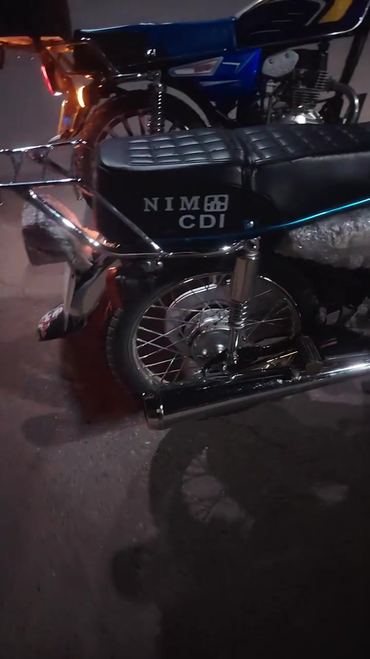 يولد نامة 26شرط برغي ما ممدود عليها انطي بيها شرط كلشي شغال بس عندك الكابريتر وصخة يريدلها تنضيف
ا
يولد نامة 26شرط برغي ما ممدود عليها انطي بيها شرط كلشي شغال بس عندك الكابريتر وصخة يريدلها تنضيف السعر:875وبيها مجال حگ الجية العوان: تكريت قضاء العلم للتواصل: ***********
