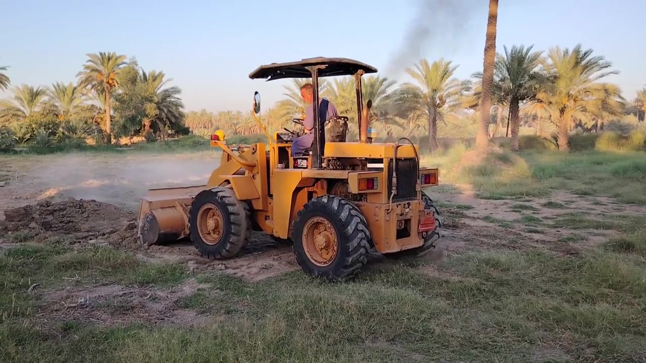 شفل مسبوشي حجم ٤٠٠ موديل ١٧ أوراق مكينه لاصرف ولابخار اكسنات مامفتوحه حداديه نضيفه تخم تايرات مكانى بابل *********** ///*********** السعر 95$وبي مجال
