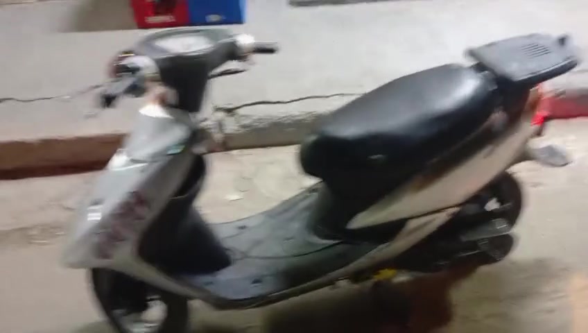 سلام عليكم دراجه البيع عصفوريه دراجه اي نقص مابيه سعر 325وبيه مجال المكان بغداد رقم الهاتف ***********واتساب فقط
