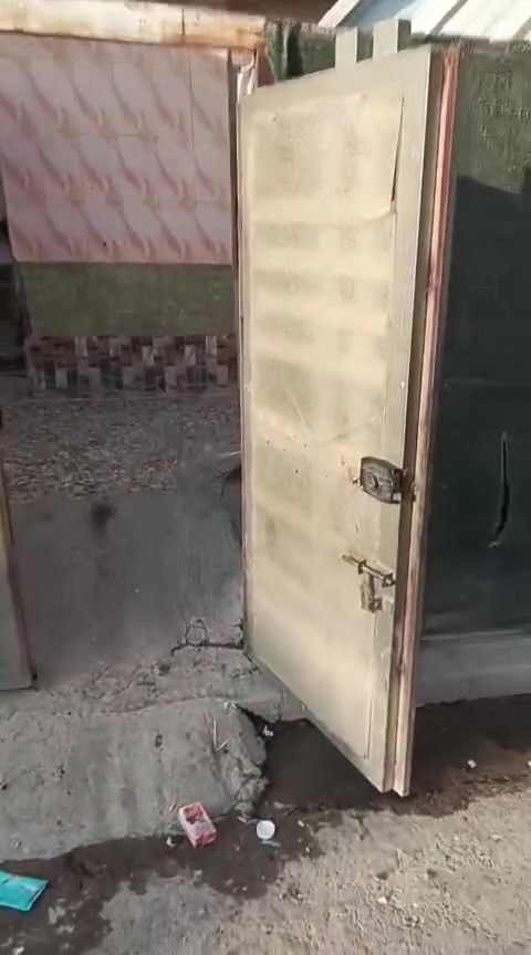 سلام عليكم بيت للبيع ركن مساحه 110 مدخل شارع ال 100 تفاصيل البيت بل فيديو لاتصال على رقم ***********
