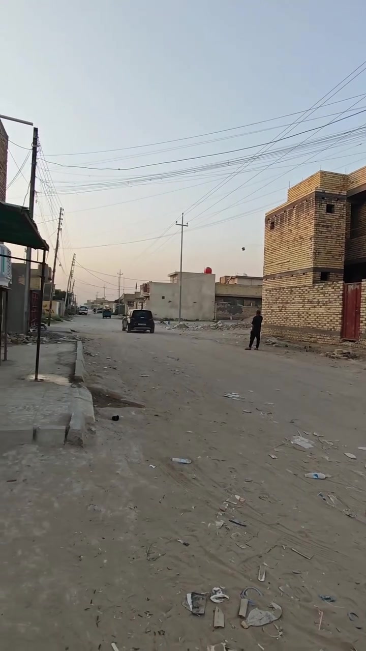 دار 100 متر مربع 
في سبع البور السوداني قرب شارع 60 
جنس العقار ملك صرف على طابو الكاضمية 
السعر 63 مليون للاستفسار ***********
