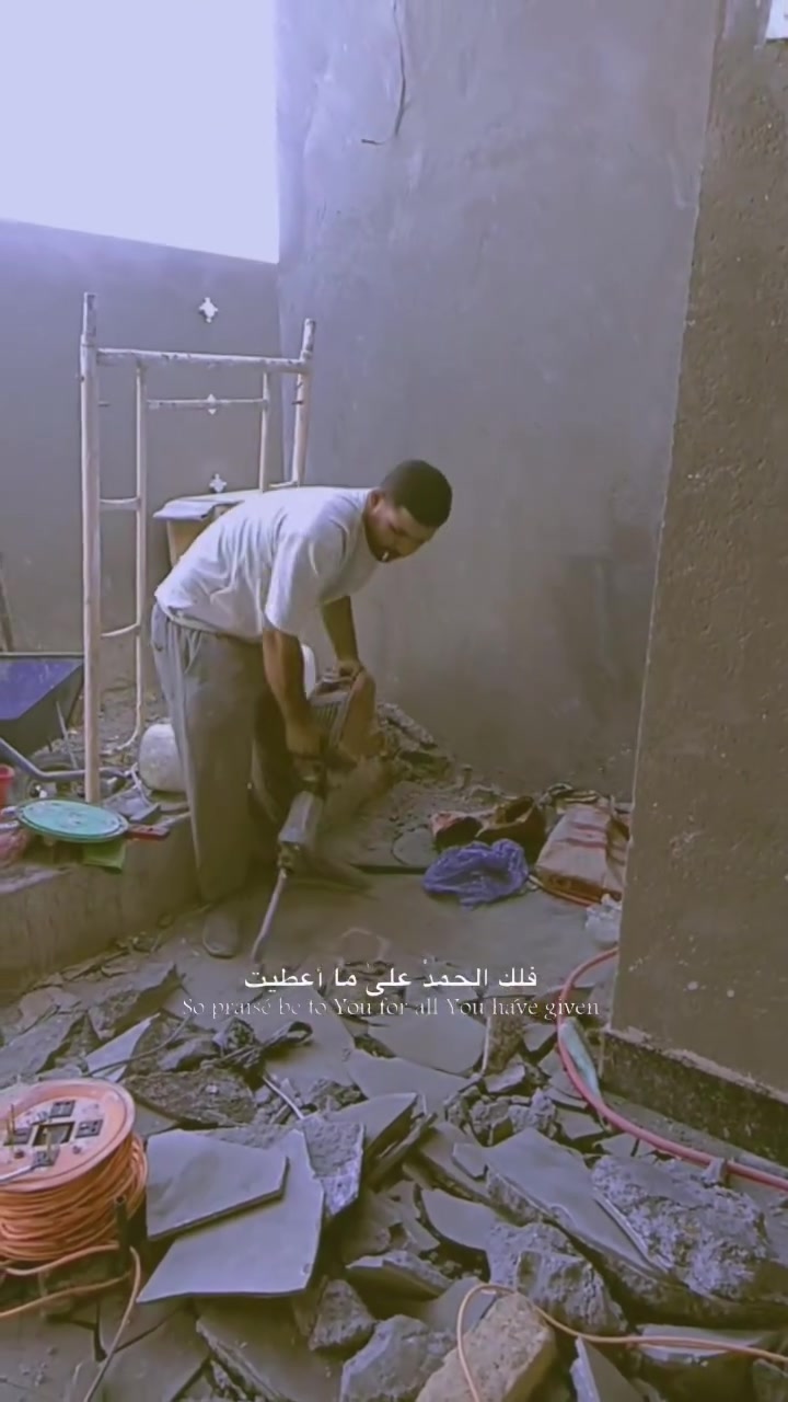 السلام عليكم اي واحد محتاج عامل اني موجود حته لو مقطوعات حفر تفليش تربيع اني موجود متواجد على الفيس وهاذ رقمي *********** تنظيف بيوت
