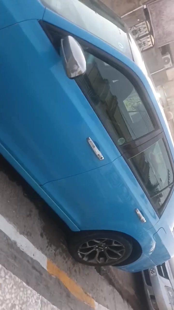 للبيع اوباما موديل 2013 بيها جاملغ امامي وبيها طخه جاملغ خلفي وتغير لون محرك 5700 مكينه كير تبريد صدر كله جاهز العنوان بغداد الحسينيه السعر 118 وبيها مجال قليل تفاصيل ***********
