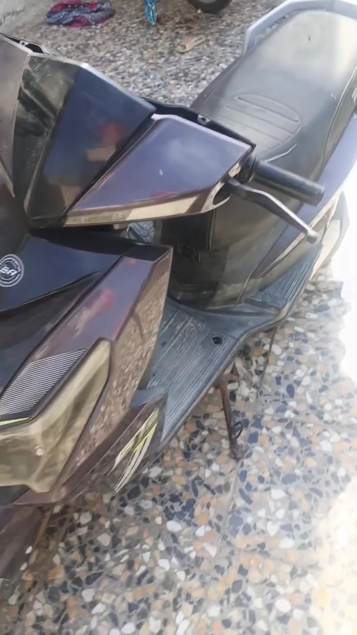 دراجه شحن سكنس
٦ بطاريات
دراجه هابطات باطاريات يعني تبدل باطاريات
مكاني أبو خصيب كوت ثويني
سعر ٣٧٥ بيه مجال الشراي
رقم ***********

