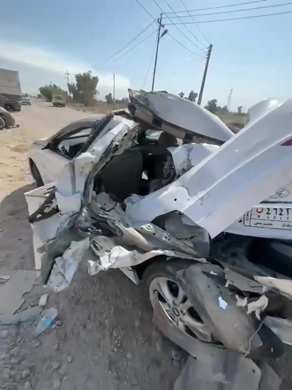 السلام عليكم ورحمة الله وبركاته
هيونداي سوناتا ٢٠١٢ خليجي الشركة العامة وكالة القاصد ماشية ٣٠٠ الف الحادث كما موضح في الصور شغالة تمشي العنوان بغداد - الكرخ السعر 51$ ورقة وبيها مجال  بسيط للمعلومات والاستفسار الاتصال على الرقم / ***********
السيارة جانت كفالة عامه وبس هذه الحادث مالتها مابيهه غير حادث
