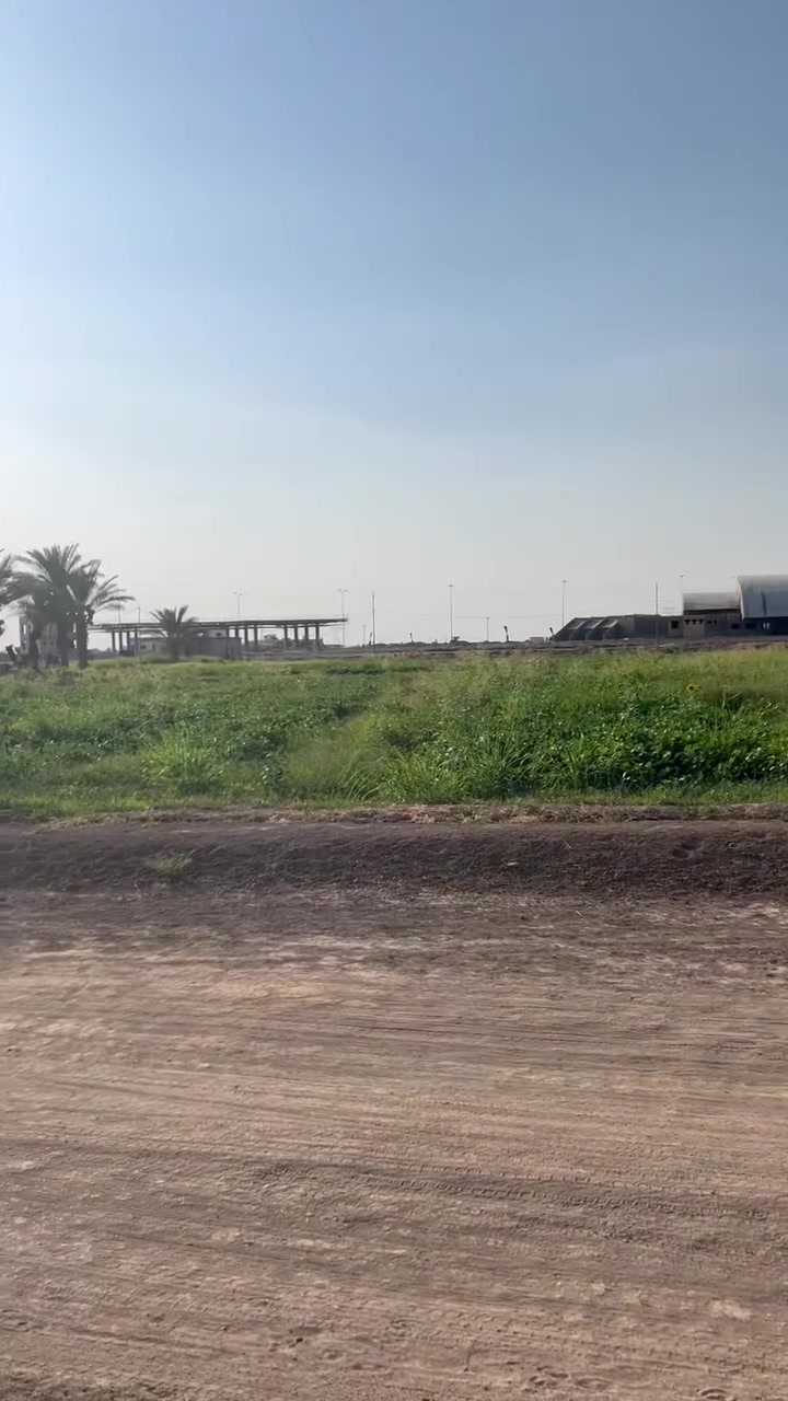 بسم الله
📍قطع للبيع في منطقة الشراع 
مساحة القطعة 200 متر 
طابو سند 25 تحويل مباشر 

سعر القطعة 10 قفل 

للأستفسار 📞. ***********
