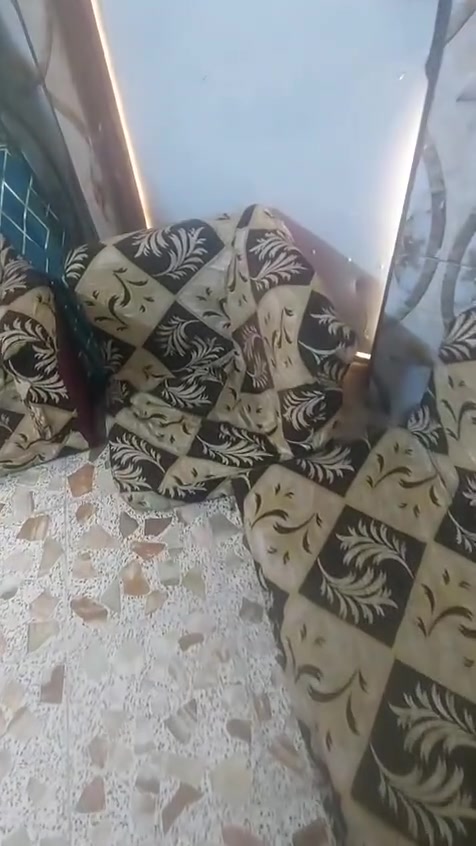 إسلام عليكم ديون نص عمر للبيع السعر ١٥٠ وبي مجال الاستفسار الرقم *********** مكاني بغداد
