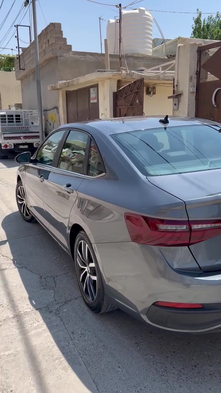 Jetta 2025 Se
نرخی خوار هەموو بازار
پانۆراما کوشن جلد و کارەبای پێش بیلادی رادێتەر بیلادی لایت بیلادی تەنها کەمیک بۆنیتی بۆیاغە ئیرباگی سوکان شانی تەقیوە سوکان دانراوەتەوە
١٩ هەزار مایڵ رۆیشتوە ژمارە کاتی سێ مانگی لەگەڵە
رەقەم شانسی 3VW7X7BU2SM092972
نرخی ١٥٠ گەڵا
ژمارە موبایل ***********

نص مكتوب في الصور:
- 3:43 LTE 85 carfast.express CARFAST CAR FROM USA United States Вара, Вадееб, VIN ии Lot N Volkswagen Jetta 2025 1.5T Se 1.5 VIN 3VW7X7BU2SM092972 360 360° бит # 111044748018 Врадег за $2925 Врадег: Enterprise Vehicle Exchange 41 Miami