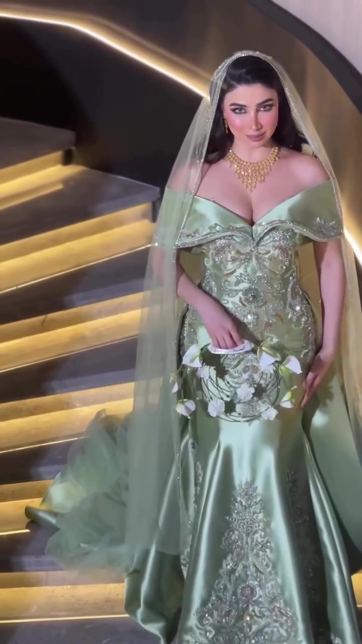 #متوفرأجعلي من أناقتكِ عنوان.. كل ما يتعلق ب الأناقة والموضة وعالم الأزياء...
سـر👛لأناقـه👛 👗أزياء ريماس للعرائس لبيع  وتأجير بدلات الزفاف والمهر والخطوبة والحنه وفساتين السهرة 💃🏻💃🏻💃🏻
أرقى الموديلات 🇹🇷🇹🇷وأحدثها 🇹🇷🇹🇷تجدوها لدينا... 
للحجز والأستفسار ؟ يرجى إرسال رسالة ✉  ع الخاص او تلفون محل علي🎀 { ***********}🎀 ... علماً إنه تتوفر لدينا خدمة توصيل🚕الى كافة مناطق البصرة  ومحافظات العراق كافه🚕🛍🛍🛍🚕... العنوان البصره سوق الجمهوريه
💫🎀💫كوني متميزة ب إطلالتك فقط 💫🎀💫 مع أزياء ريماس للعرائس لبيع وتأجير بدلات الزفاف والمهر والخطوبة والحنه وفساتين  السهرة 👗👗👗#اكلبسور #البصره #جمال #اناقه
