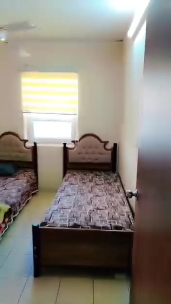 شقه طابق سادس مجمع B2 واصل 40 مليون مع اثاث وديكورات 79 قسط 410 مطلوبه 3 اشهر
