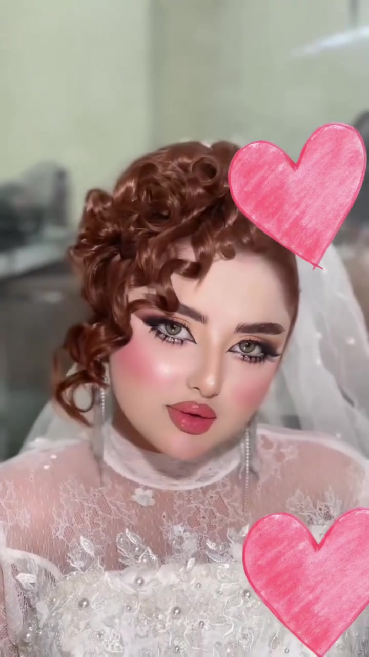 حنه وعرس فقط 200الف عروض مكان شارع كوافيرات صالون العروسه قرب اسواق المركزيه ***********
