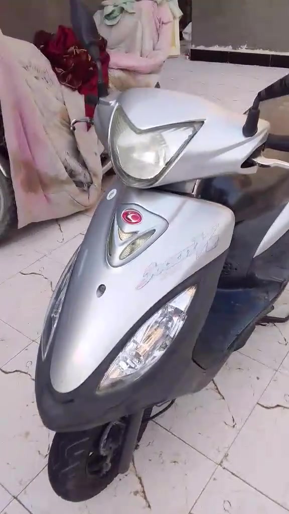 السلام عليكم شباب دراجه كانكو للبيع كفاله عامه جيب وياك فيتر وتعال اخذه مكانه بالشطره والسعره 850 وهاذا رقمي ***********
