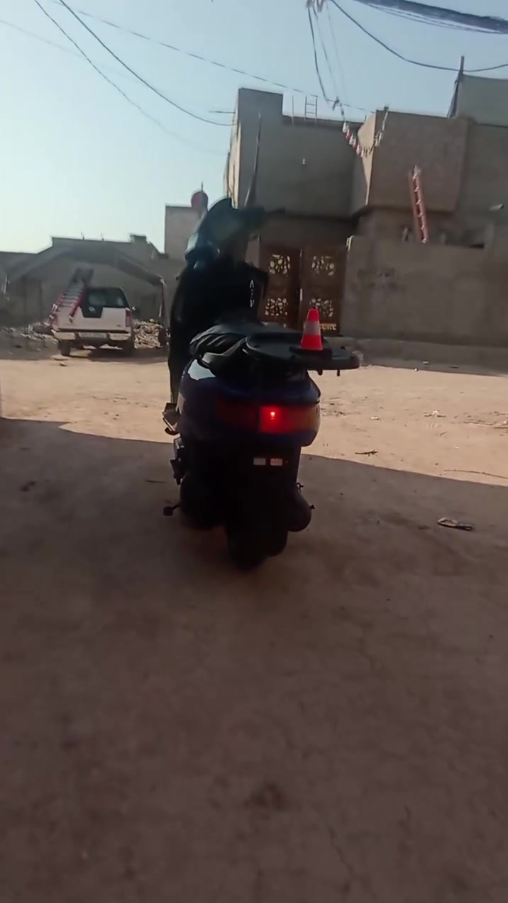 شباب دراجه فراشه البيع السعر 450 وبيه مجال اتصل على هذه ***********
