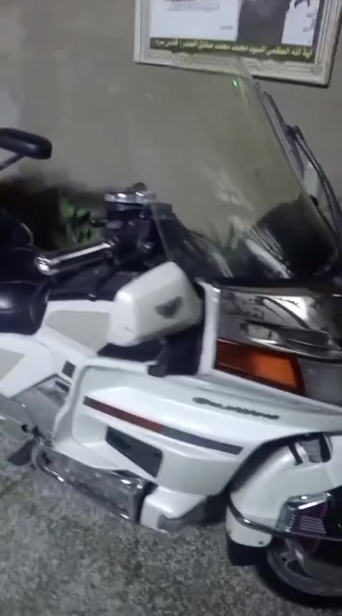السلام عليكم شباب دراجه كولدن موديل ٢٠٠٠ مرقمه الدراجه رقم سامره مكفوله كفاله عامه كشر مكينه مكان مدينه الصدر السعر خاص متواجد وتساب وتصال ***********

